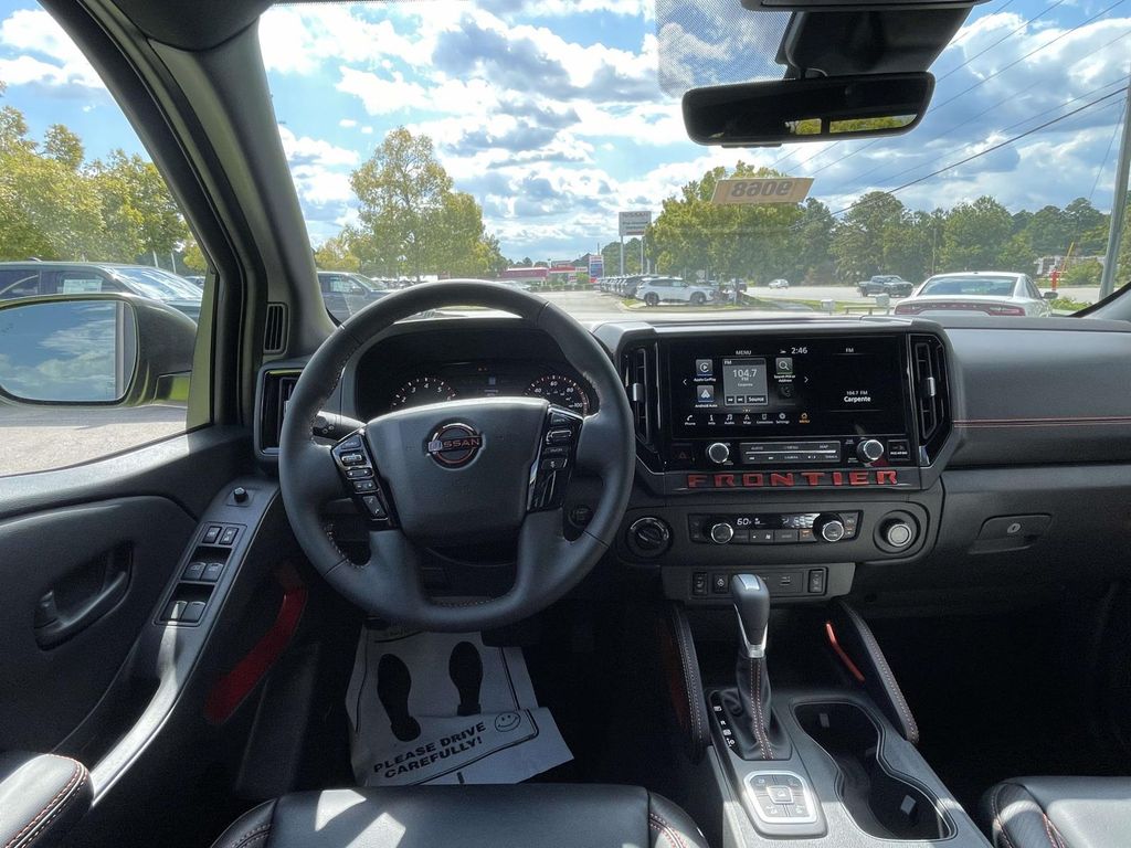 2026 Nissan Frontier PRO-4X photo 13