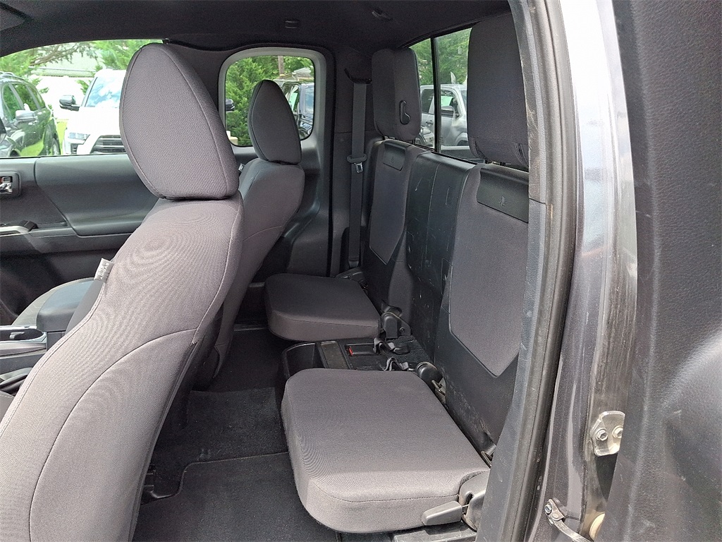 2019 Toyota Tacoma TRD Off-Road 4x4 Access Cab photo 10