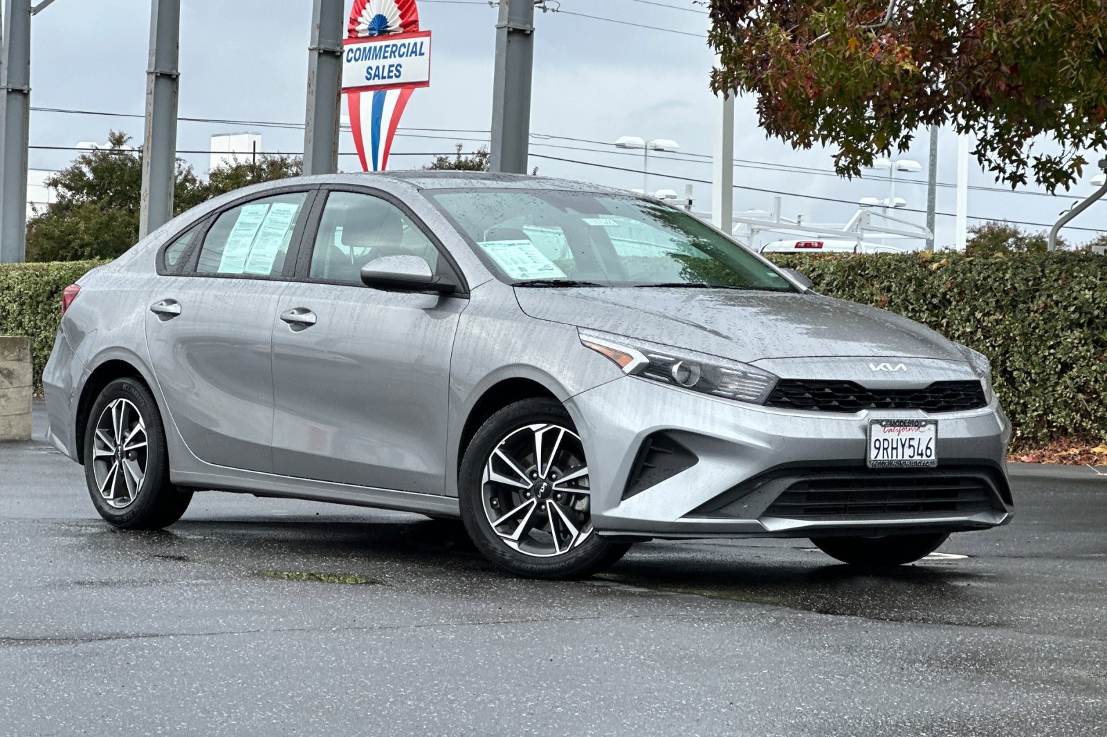 2023 Kia Forte LXS photo 2