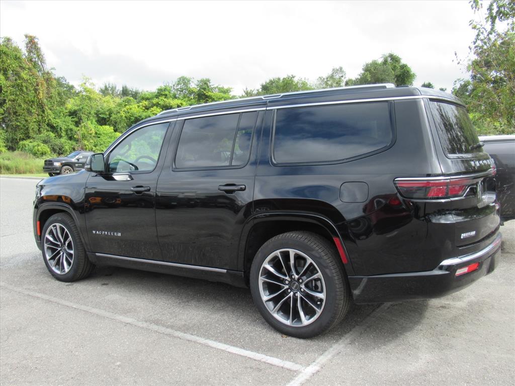 2024 Jeep Wagoneer Series III photo 3