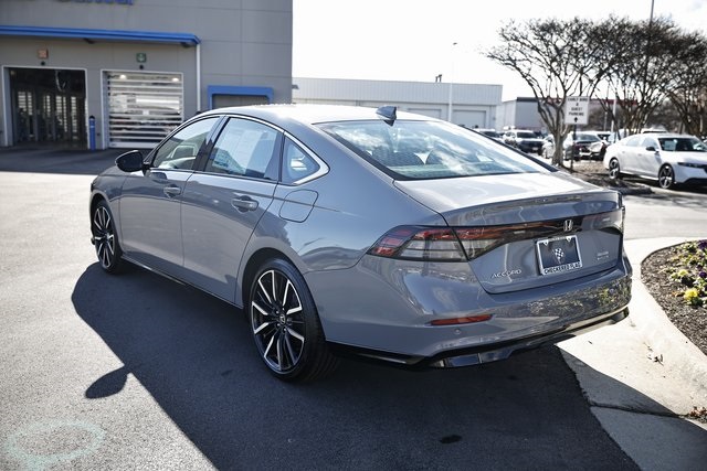 2025 Honda Accord Hybrid Touring photo 3