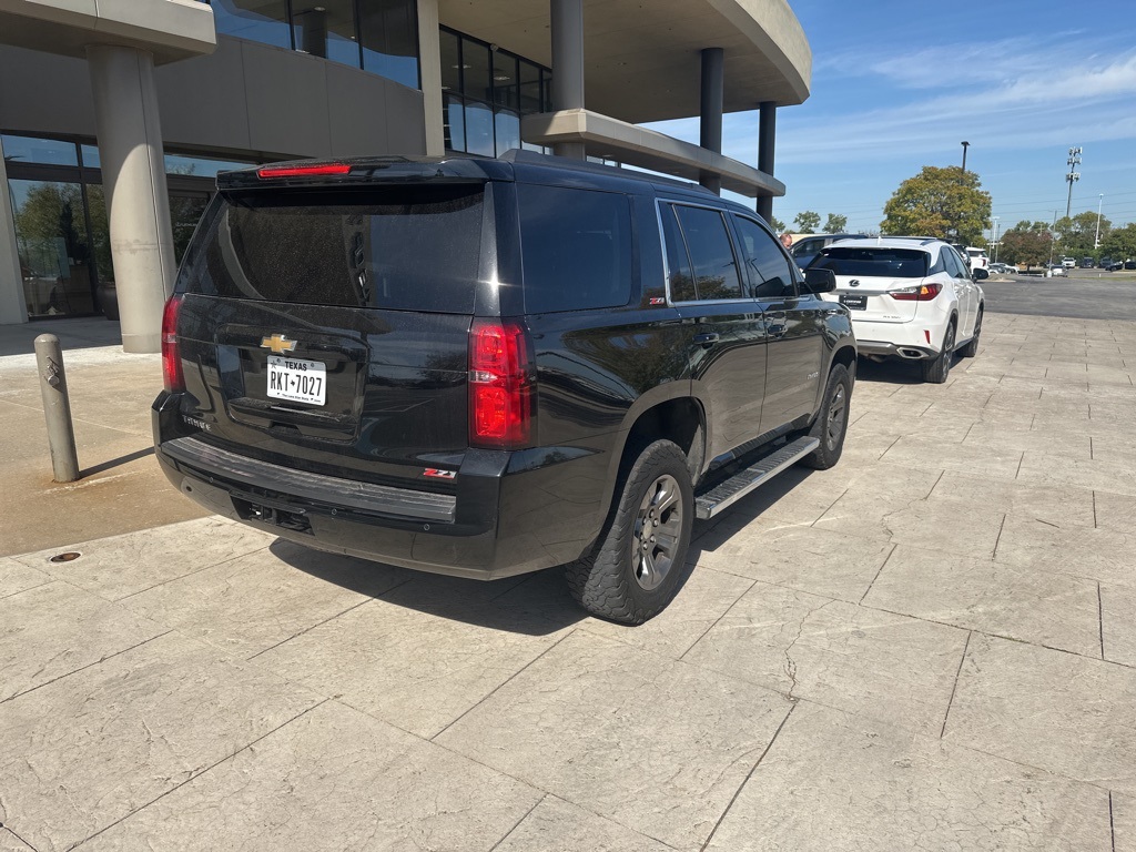 2016 Chevrolet Tahoe LT photo 4