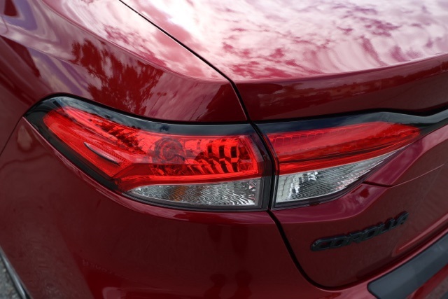 2023 Toyota Corolla LE photo 4