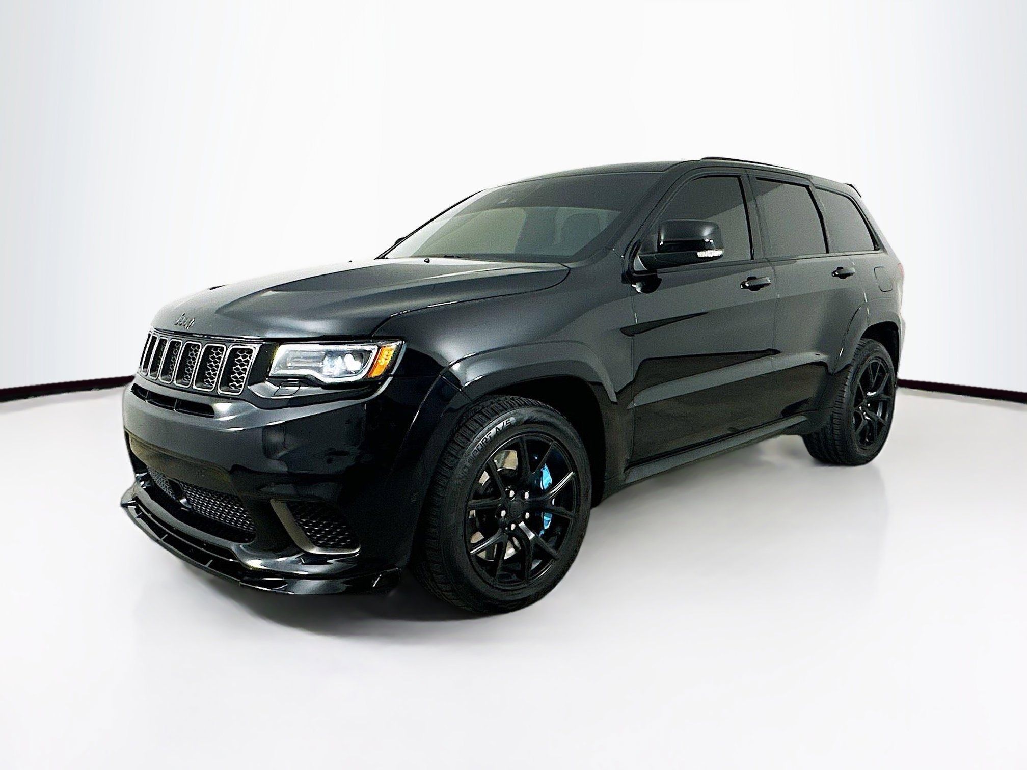 2018 Jeep Grand Cherokee Trackhawk photo 2