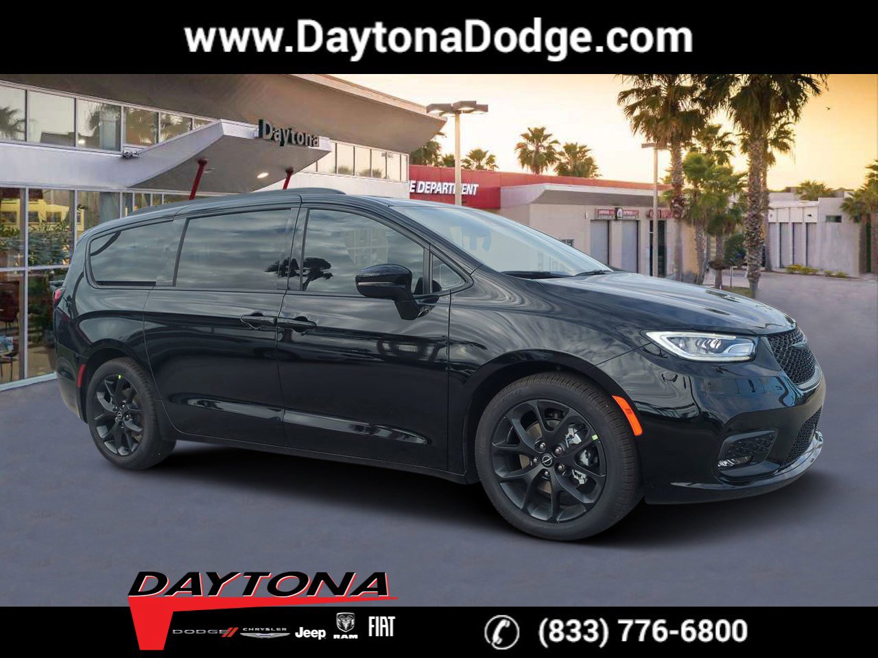 2026 Chrysler Pacifica Limited's photo