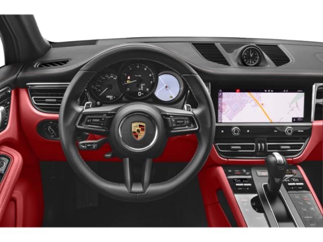2026 Porsche Macan T photo 7