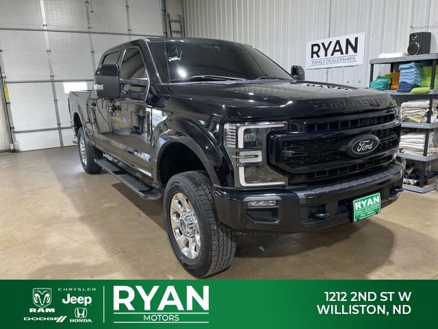 2021 Ford F-350 Super Duty Lariat's photo