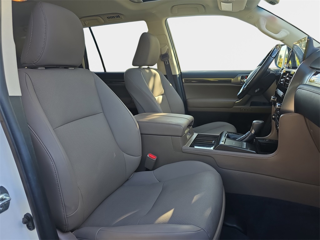 2023 Lexus GX 460 photo 7