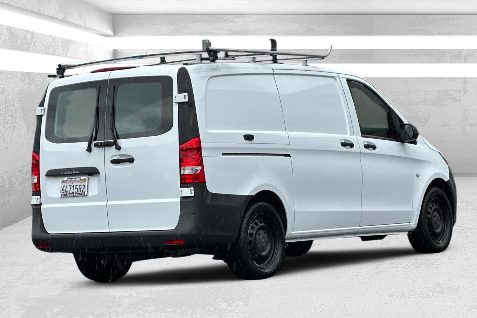 2018 Mercedes Benz Metris Cargo Van photo 3
