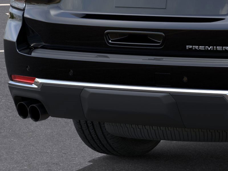 2025 Chevrolet Suburban Premier photo 13