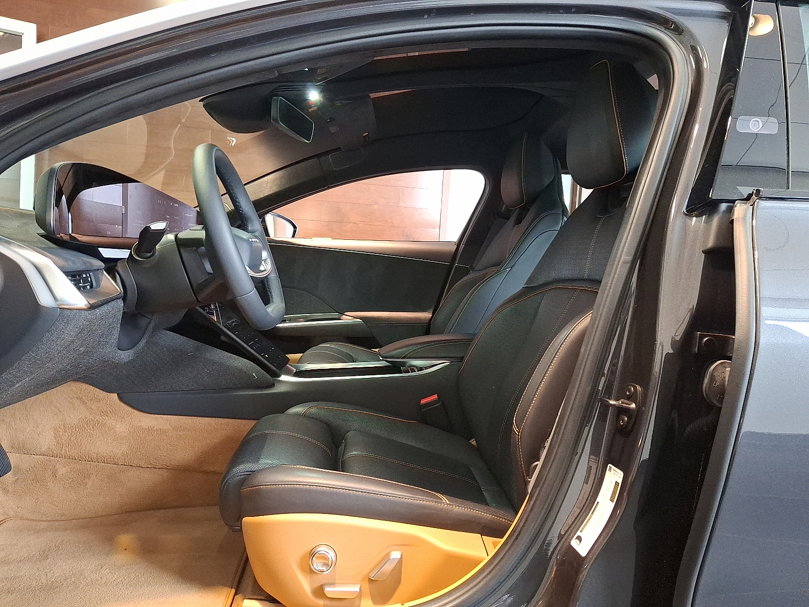 2022 Lucid Air Grand Touring photo 11