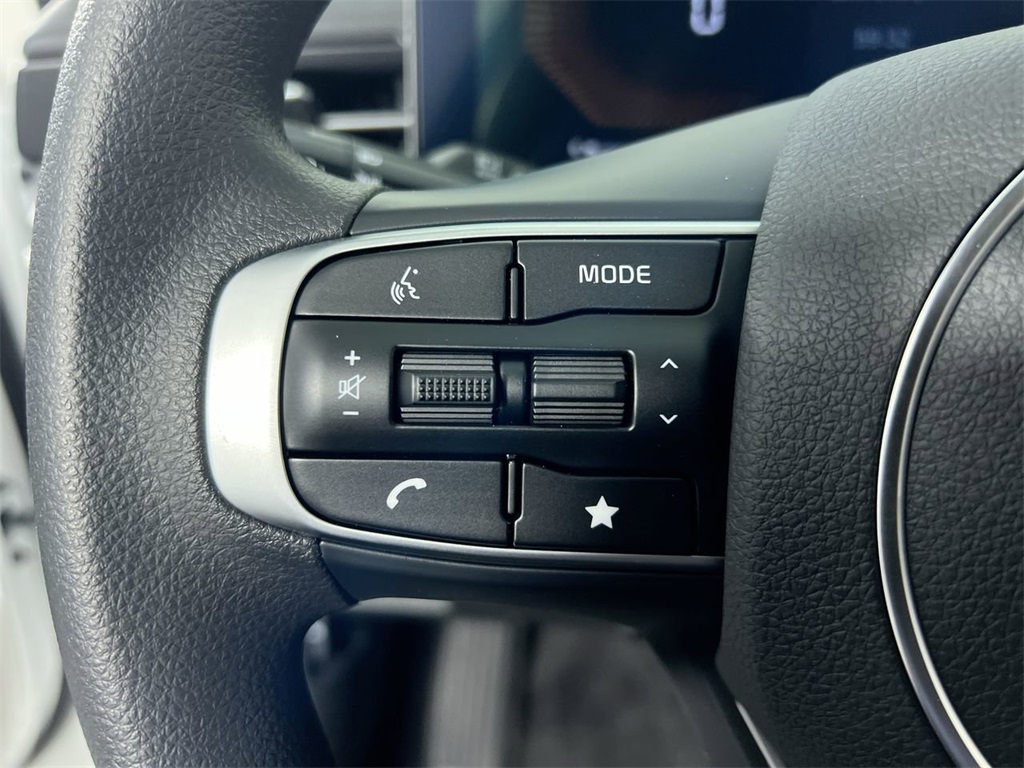 2025 Kia K5 LXS photo 15