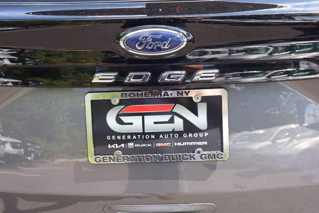 2024 Ford Edge SEL photo 32