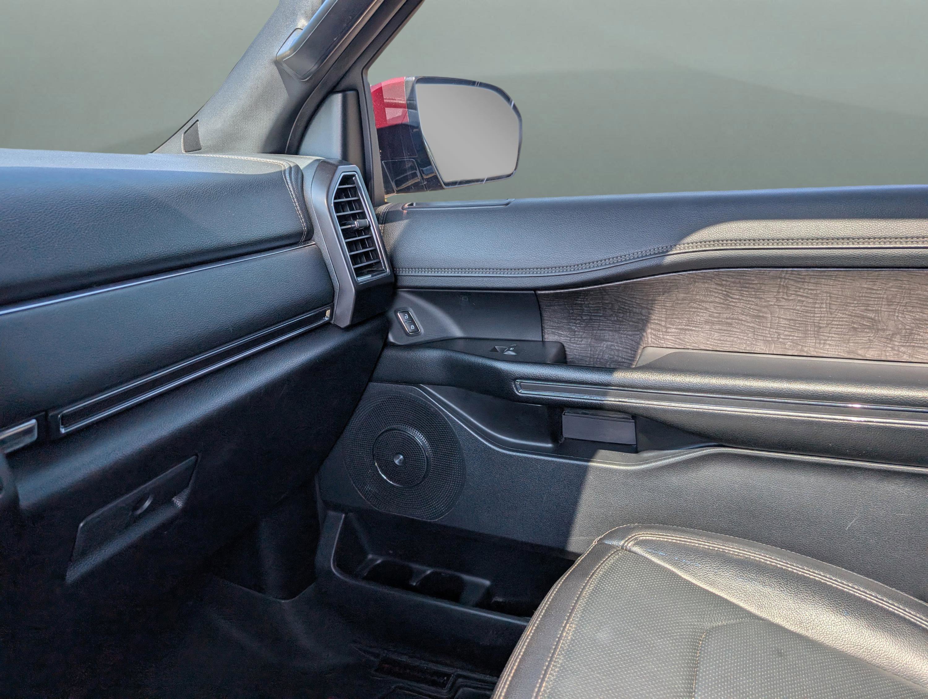 2021 Ford Expedition Limited photo 29