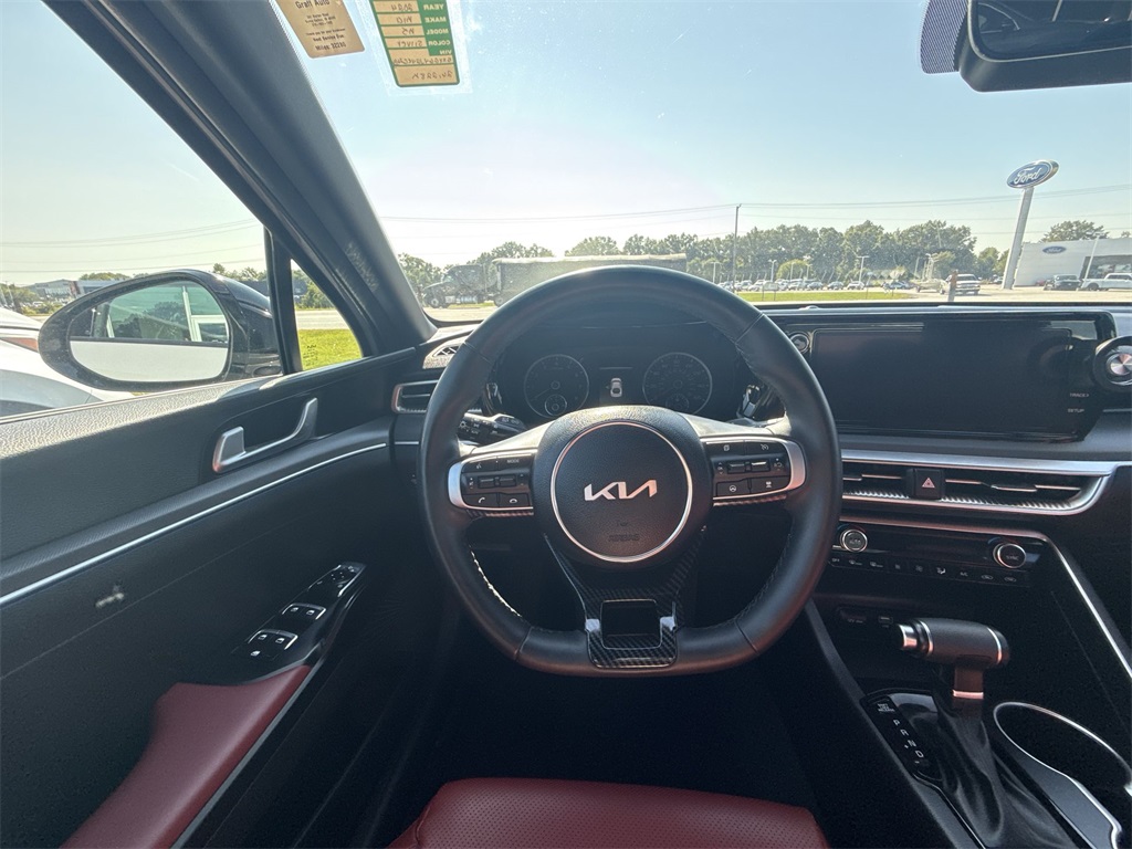 2024 Kia K5 GT-Line photo 11