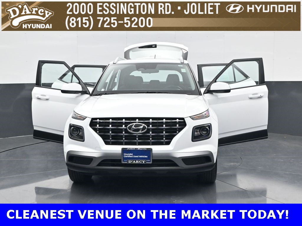 2024 Hyundai Venue SEL photo 25
