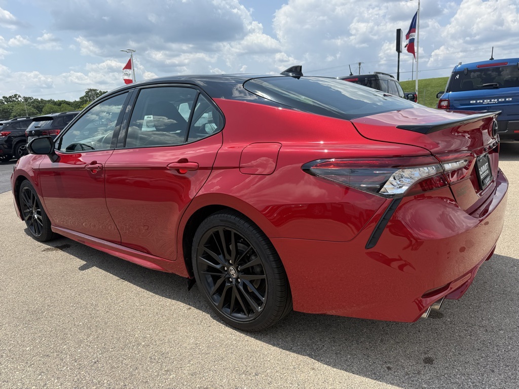 2021 Toyota Camry XSE photo 5