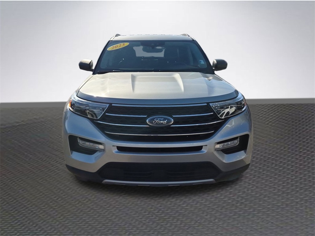 2023 Ford Explorer XLT photo 4