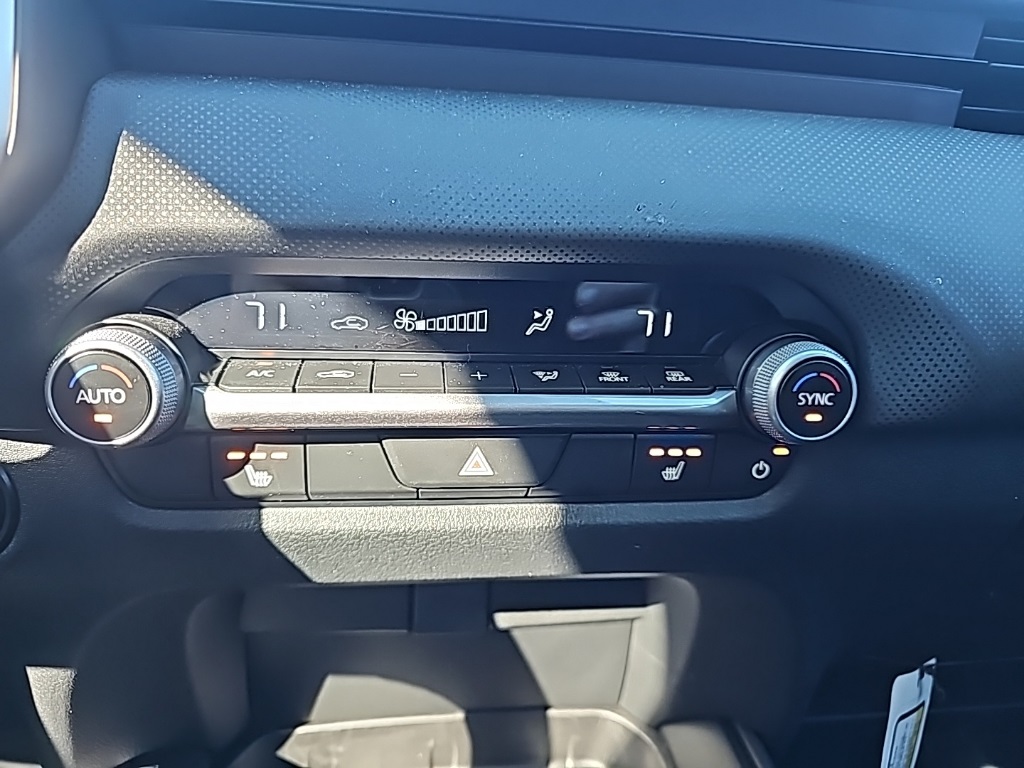 2025 Mazda CX-50 2.5 S Preferred photo 3