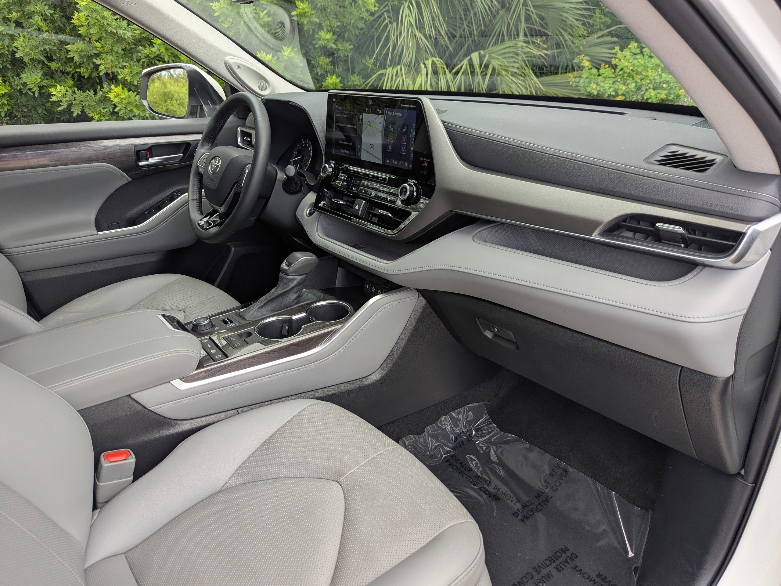 2020 Toyota Highlander Limited photo 9