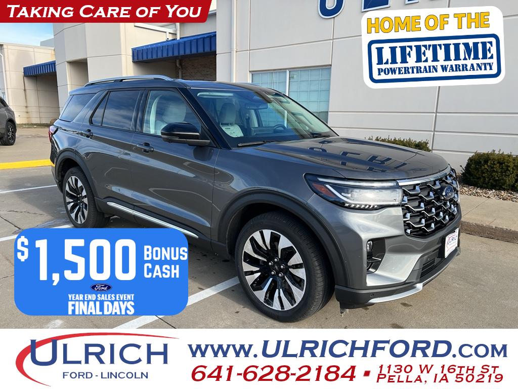 2025 Ford Explorer Platinum's photo