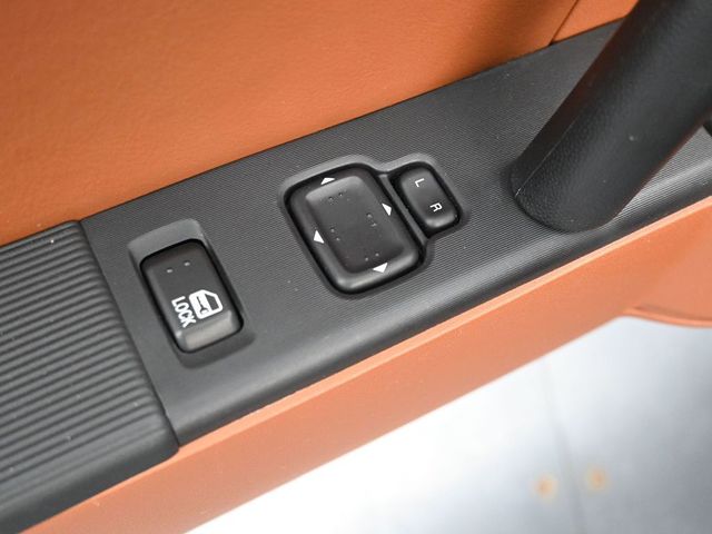 2006 Mazda MX-5 Miata Miata Grand Touring photo 2