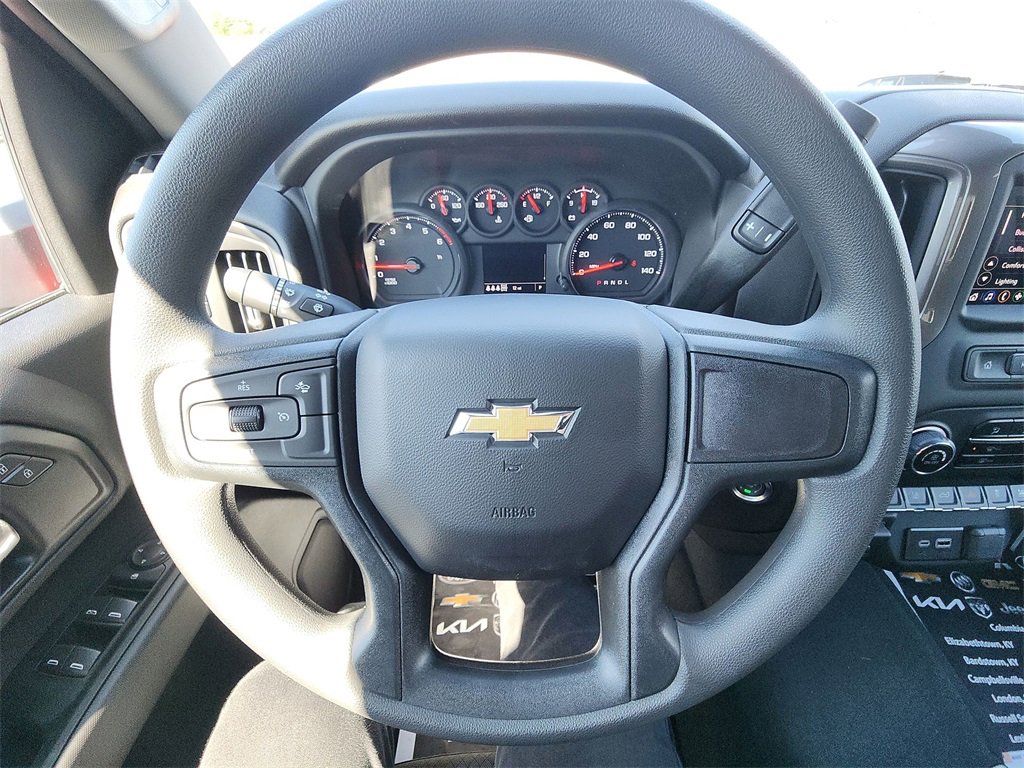 2025 Chevrolet Silverado 2500HD Custom photo 14