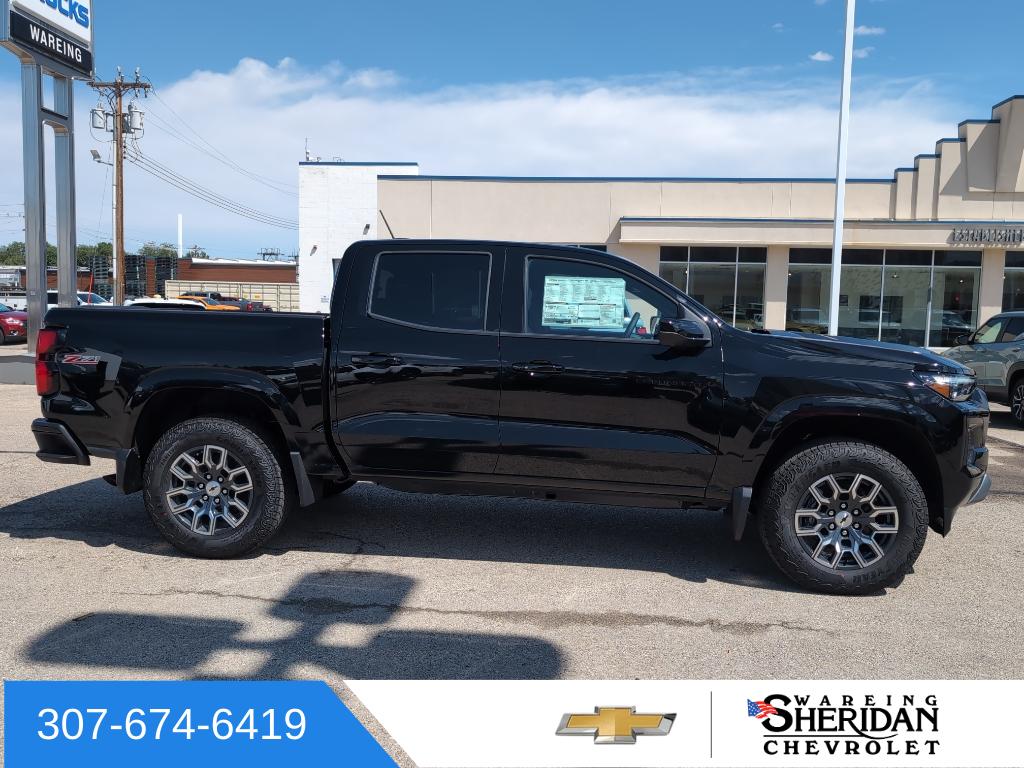 2025 Chevrolet Colorado Z71 photo 2