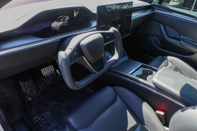 2023 Tesla Model S Plaid photo 10