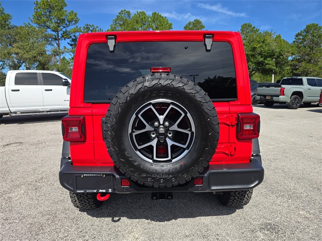 2025 Jeep Wrangler Rubicon photo 4