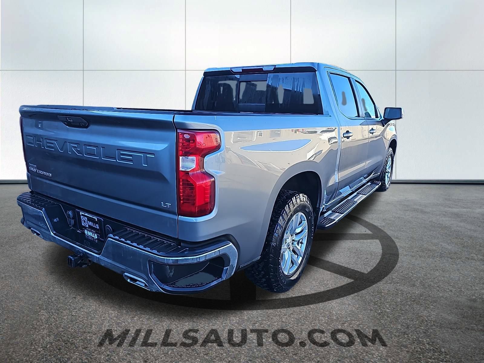 2020 Chevrolet Silverado 1500 LT photo 4