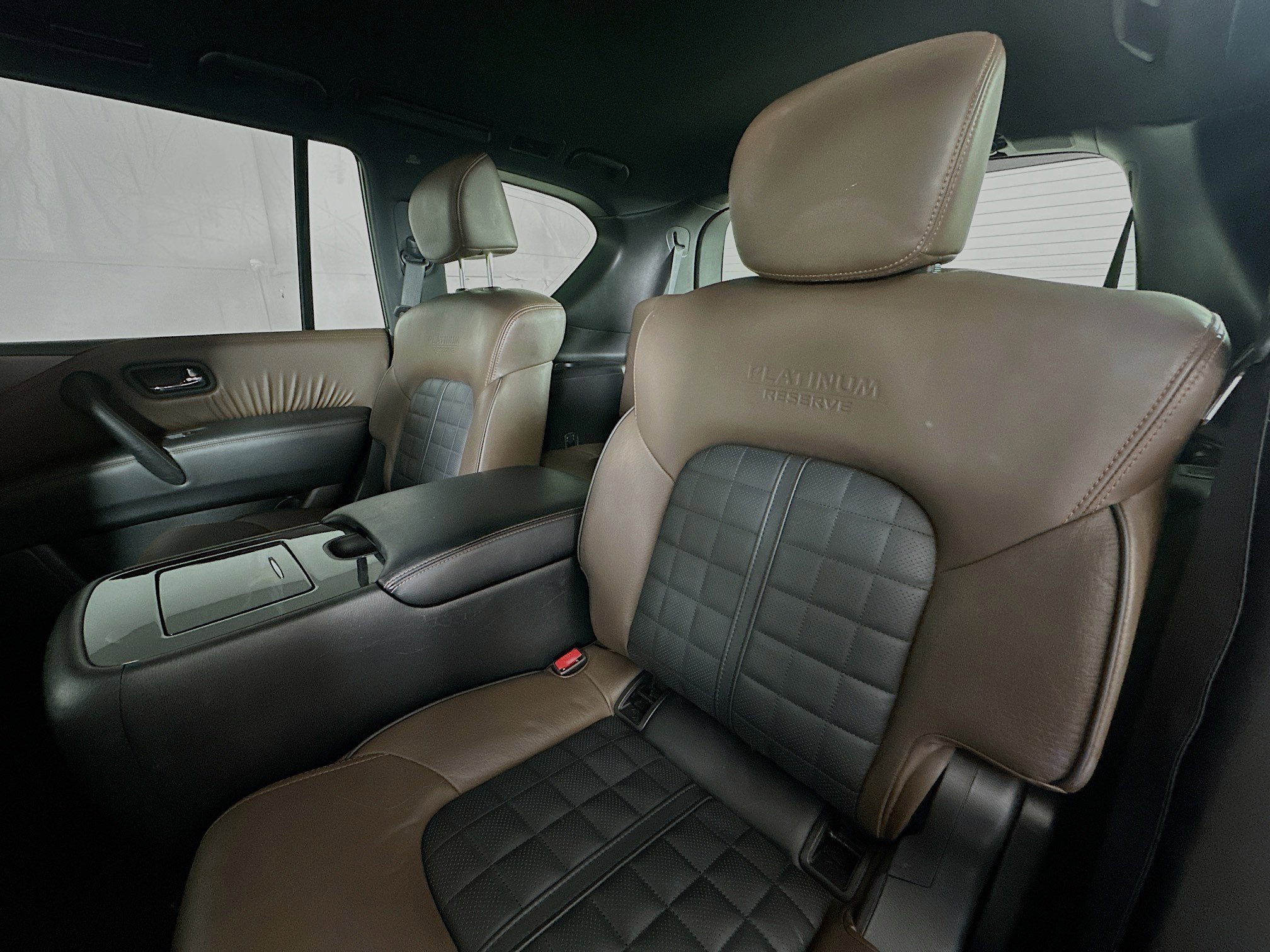 2019 Nissan Armada Platinum photo 25
