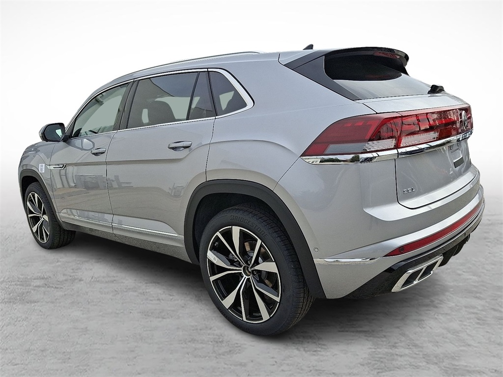 2026 Volkswagen Atlas Cross Sport SEL Premium R-Line photo 3