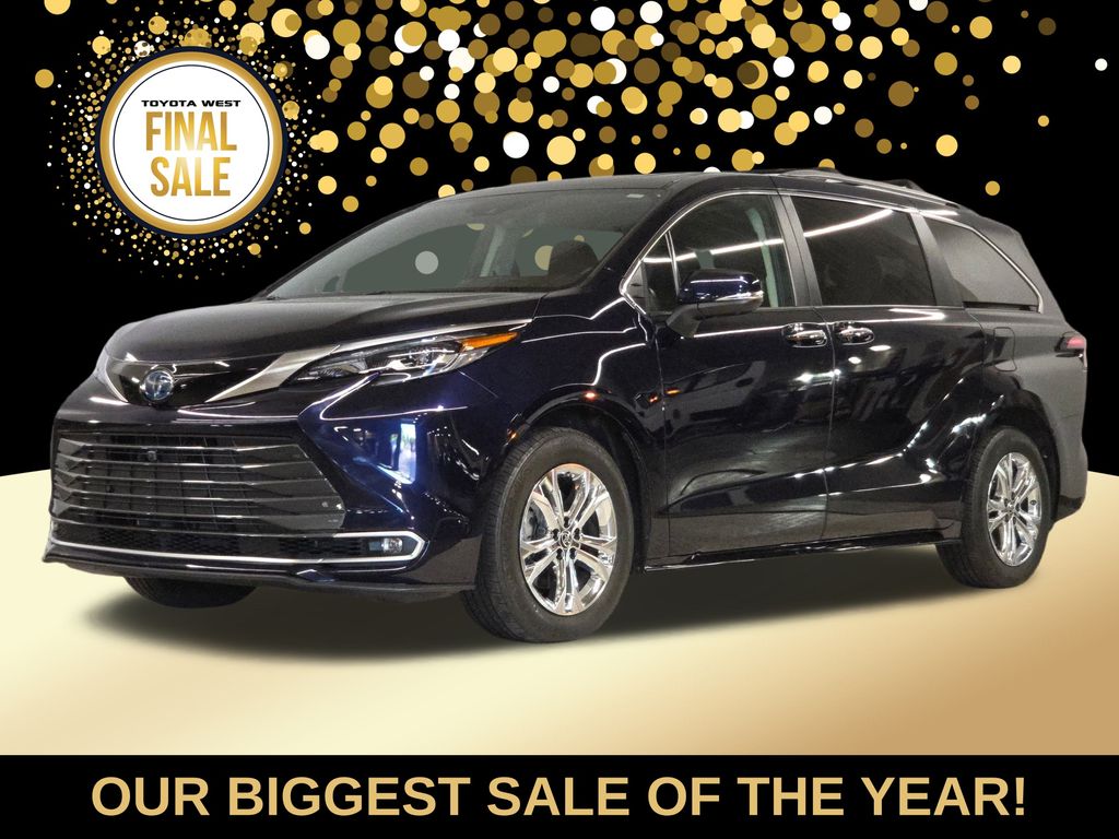 2024 Toyota Sienna Platinum's photo