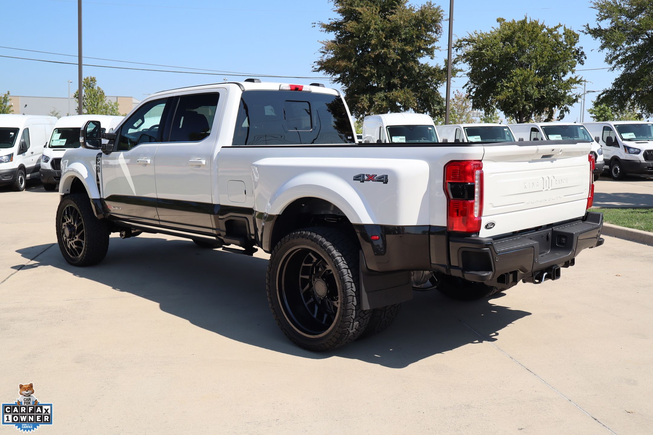 2025 Ford F-450 photo 6