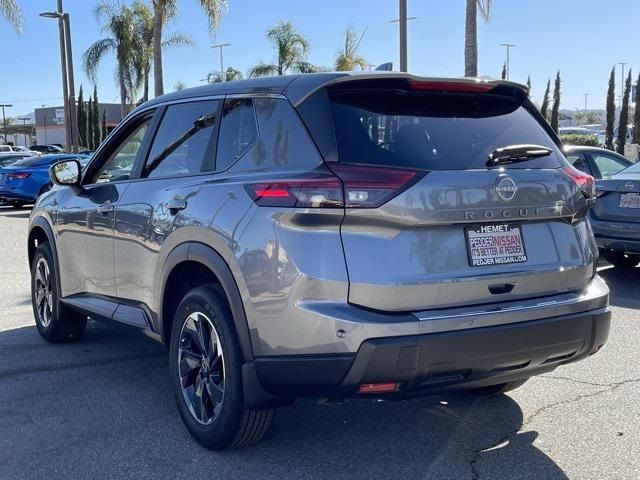 2025 Nissan Rogue SV photo 4