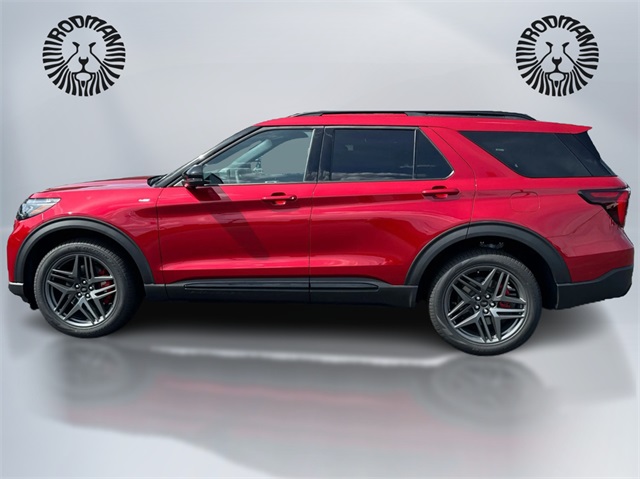 2025 Ford Explorer ST-Line photo 8