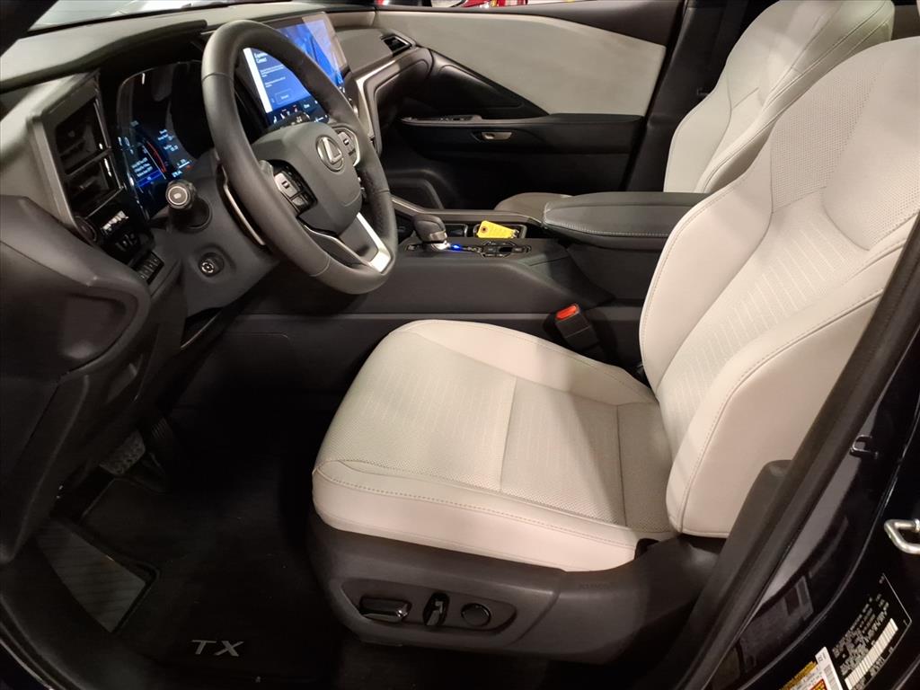 2026 Lexus TX 350 Premium photo 4
