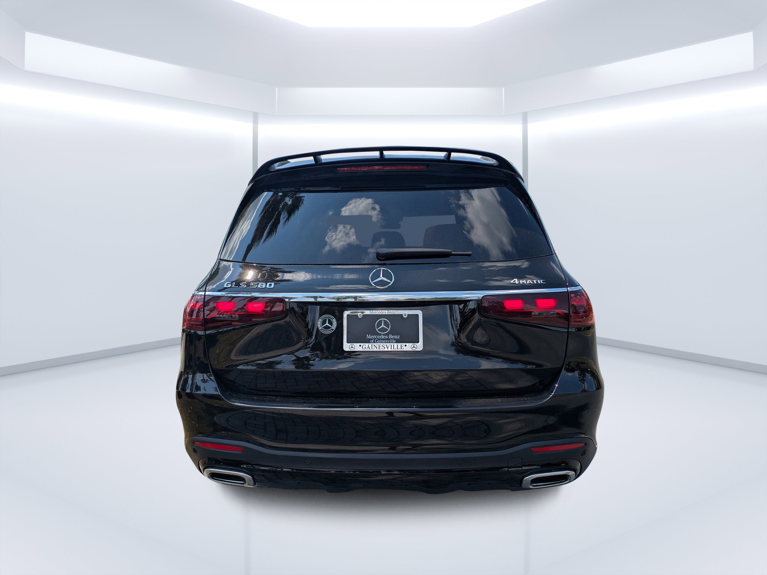 2026 Mercedes Benz GLS 580 4MATIC photo 4