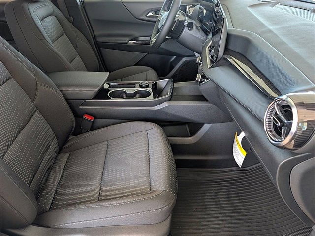 2026 Chevrolet Equinox LT photo 11