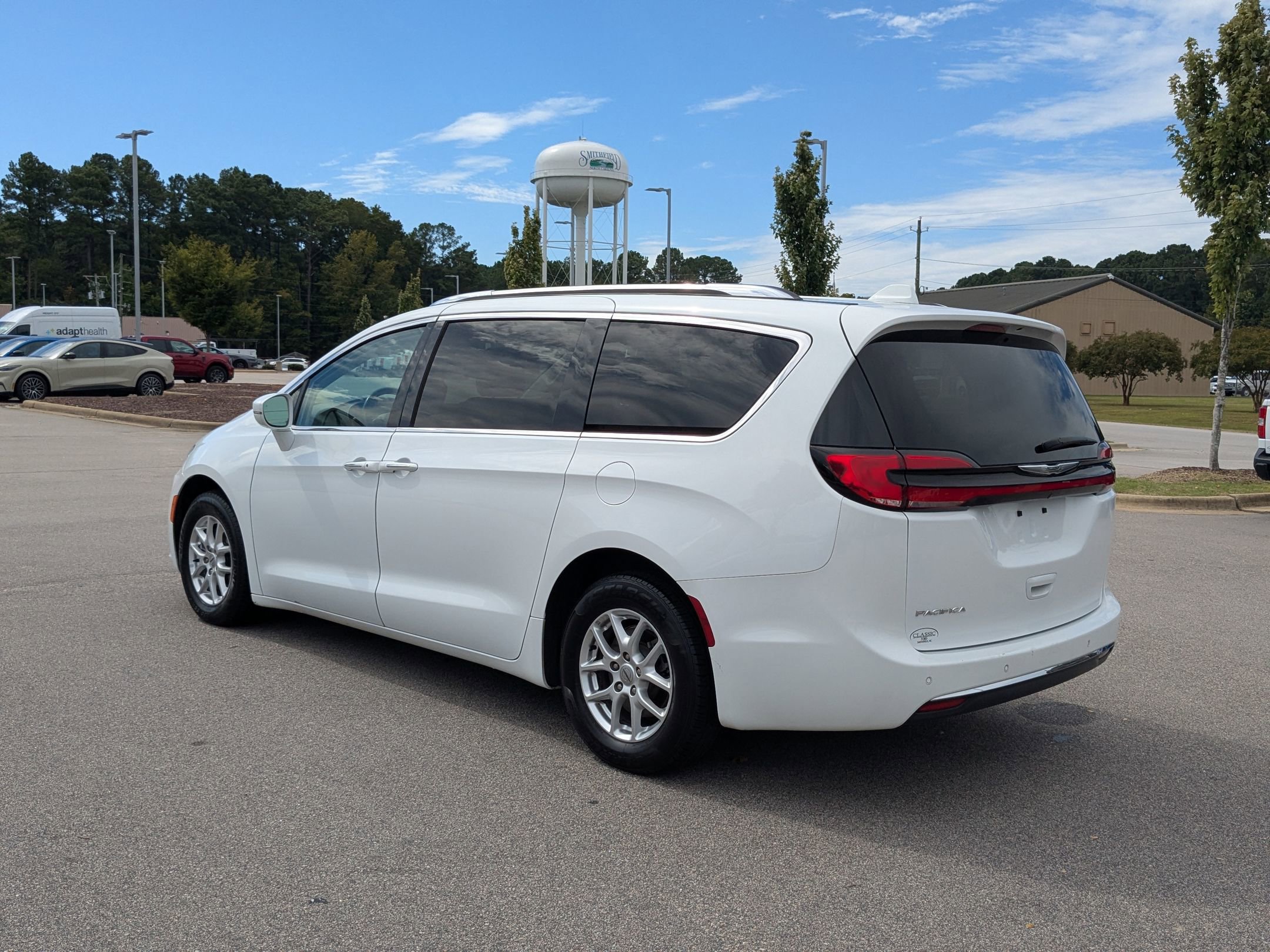 2021 Chrysler Pacifica Touring L photo 8