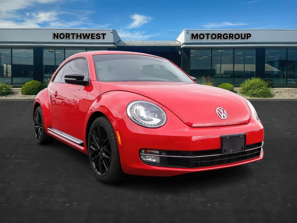 2012 Volkswagen Beetle 2.0's photo