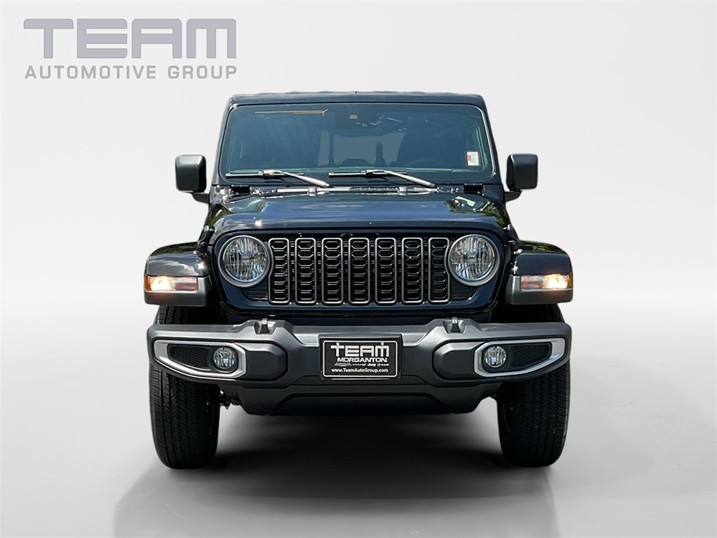 2025 Jeep Gladiator Sport S photo 2
