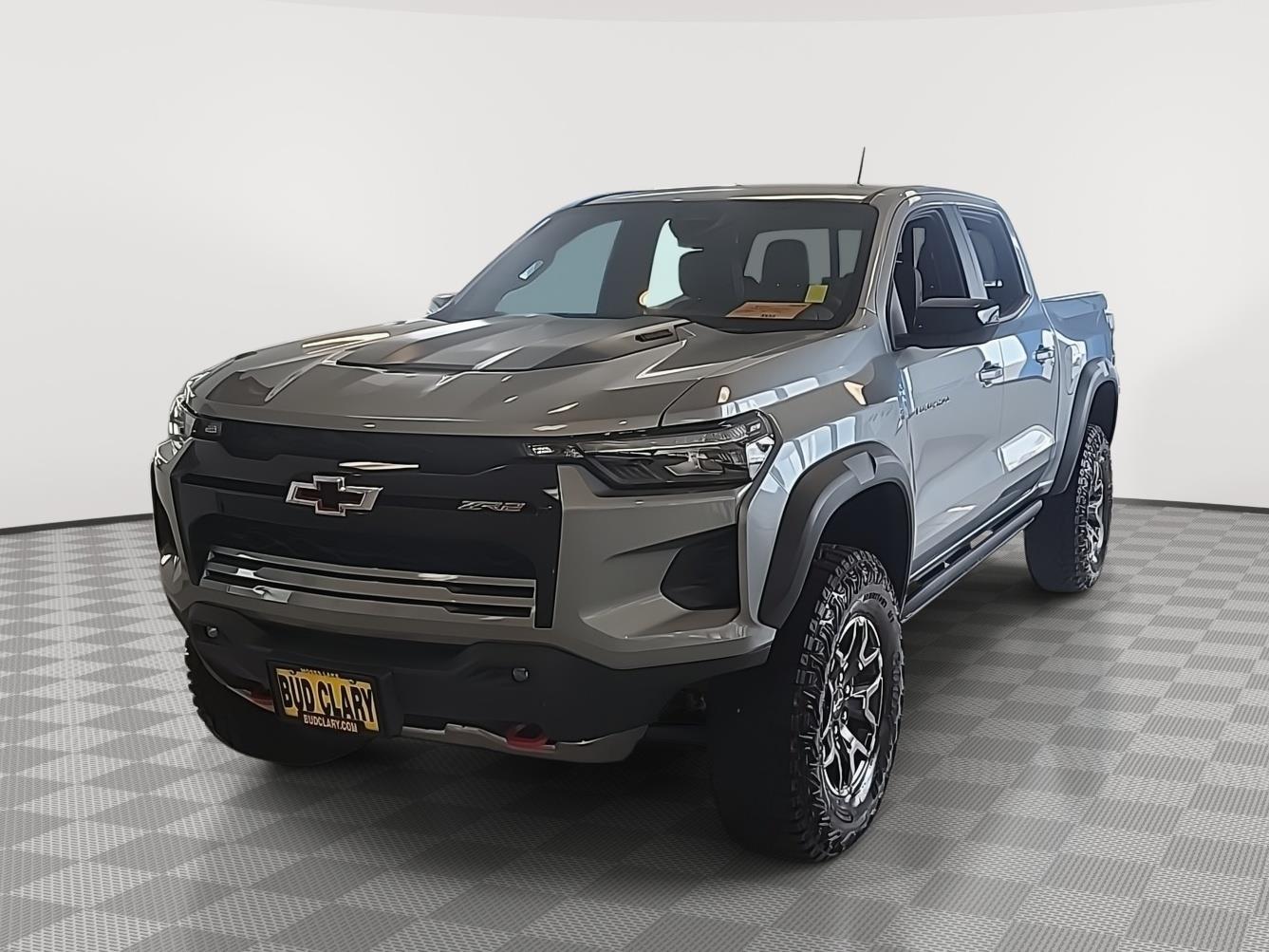 2025 Chevrolet Colorado ZR2 photo 3