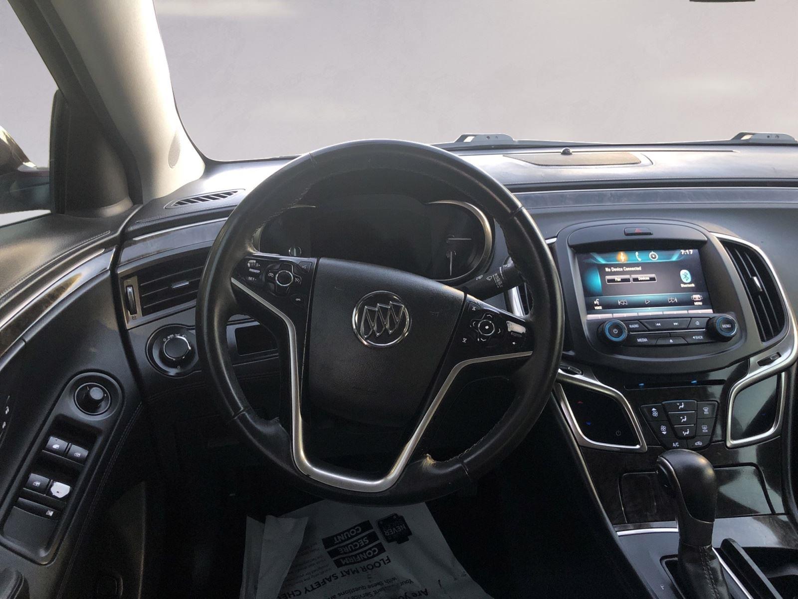 2015 Buick LaCrosse Base photo 12