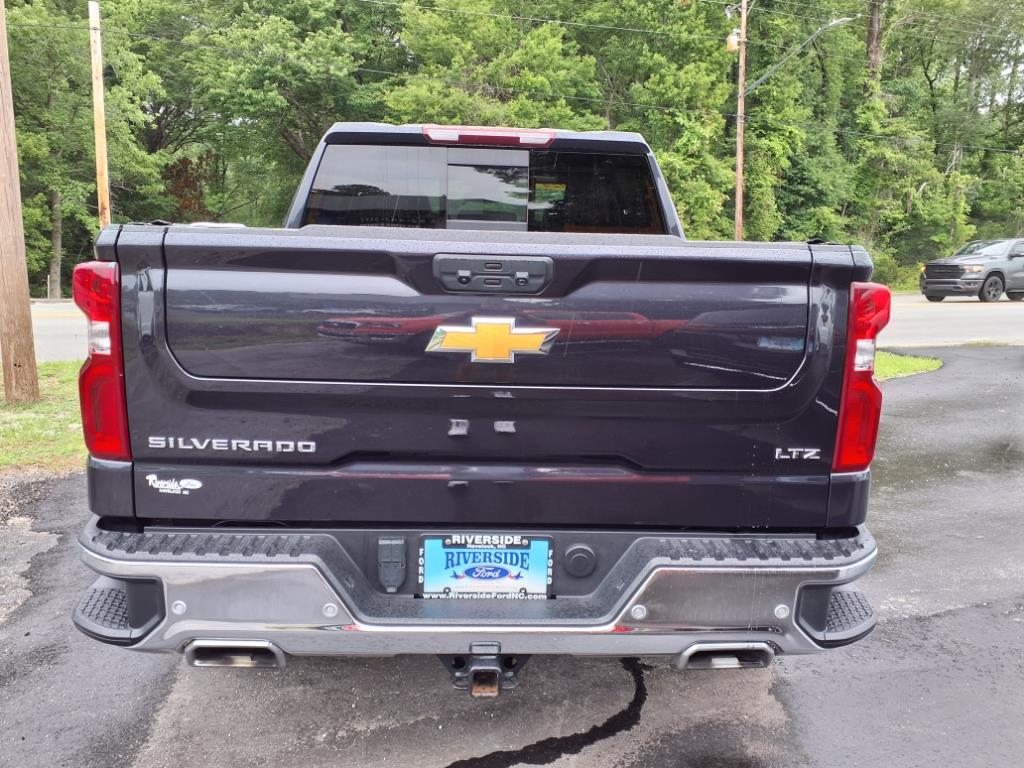 2024 Chevrolet Silverado 1500 LTZ photo 2