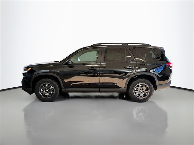 2025 Honda Pilot TrailSport photo 3