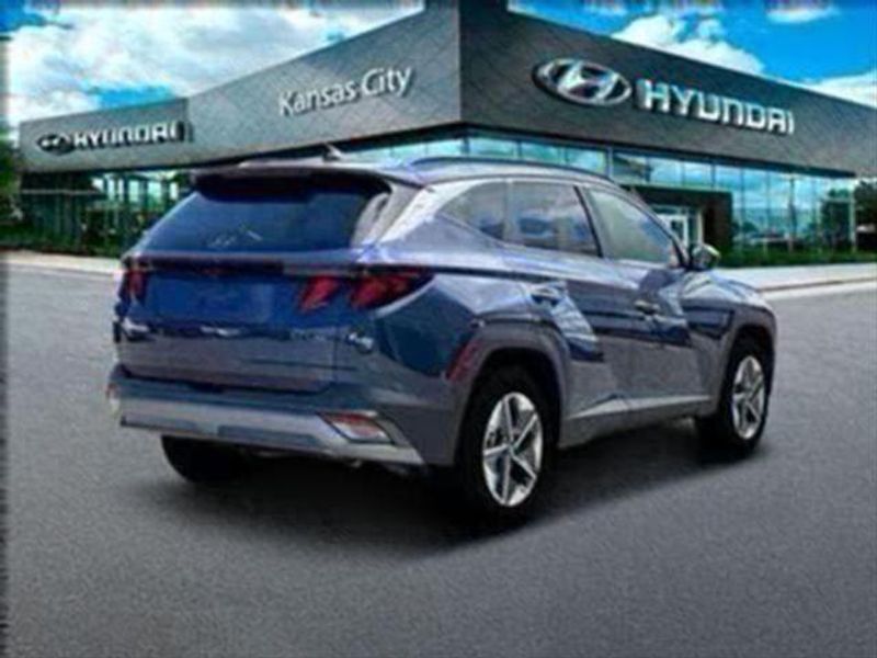 2025 Hyundai Tucson SEL photo 4