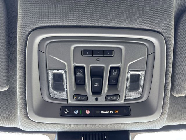 2025 Gmc Sierra 3500 HD Denali photo 6