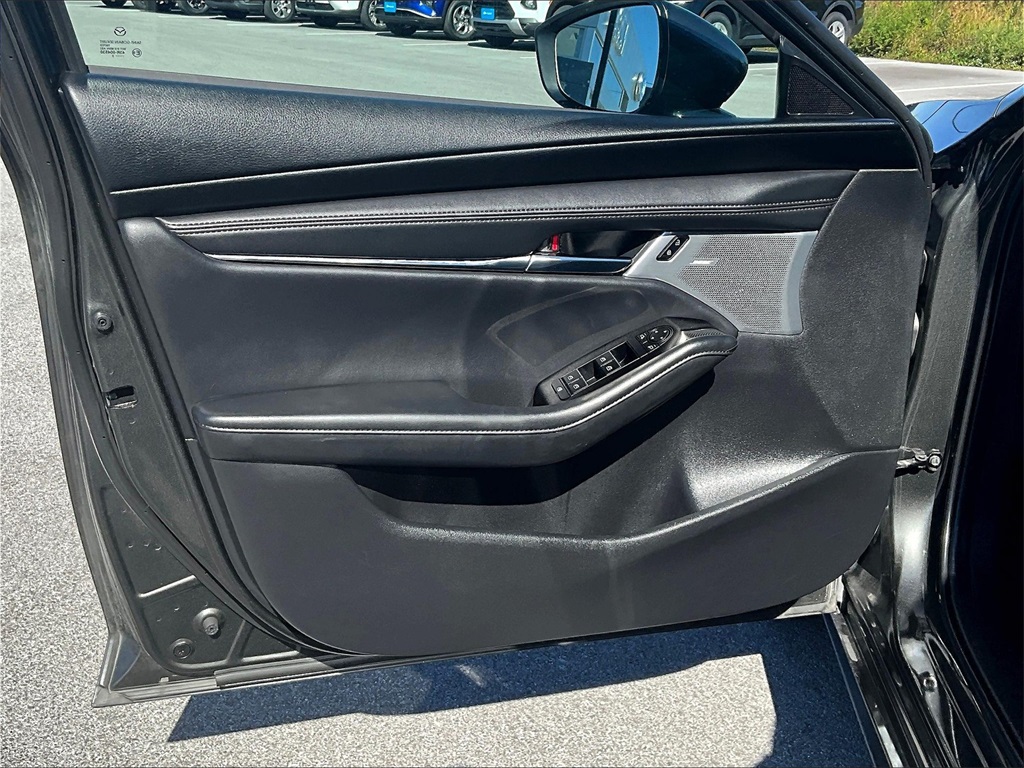 2023 Mazda Mazda3 2.5 s Premium photo 9